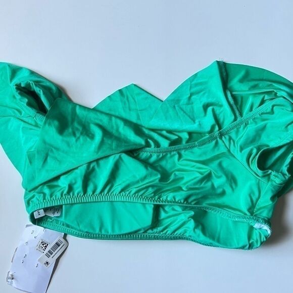 New Trina Turk Ruffle Off The Shoulder Bandeau Top swimsuit, swimwear Sz 10 - Picture 5 of 9